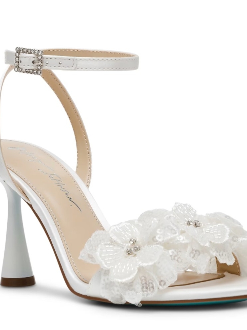 Betsey Johnson Cali Women's Sandal – Ivory